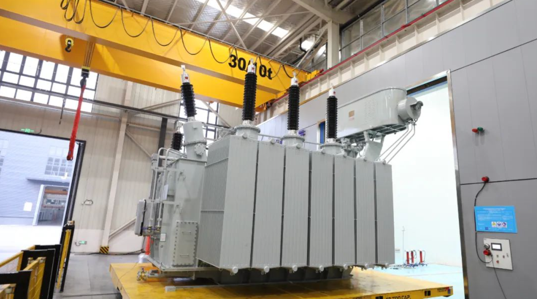 It&aacute;lia - Transformadores de pot&ecirc;ncia imersos em &oacute;leo hermeticamente selados 8 &times; 1250 kVA - TSTYNICE